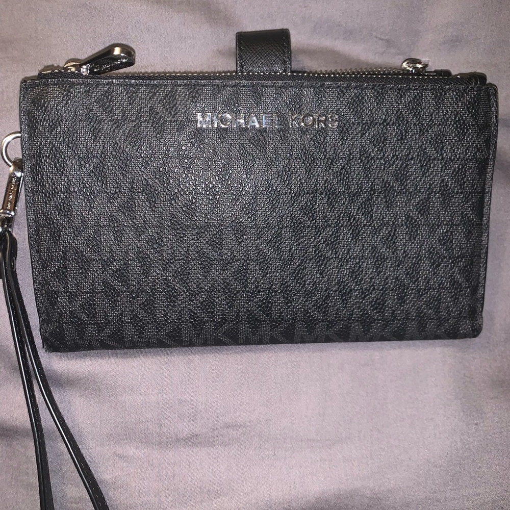 Michael Kors Phone Case Wallet